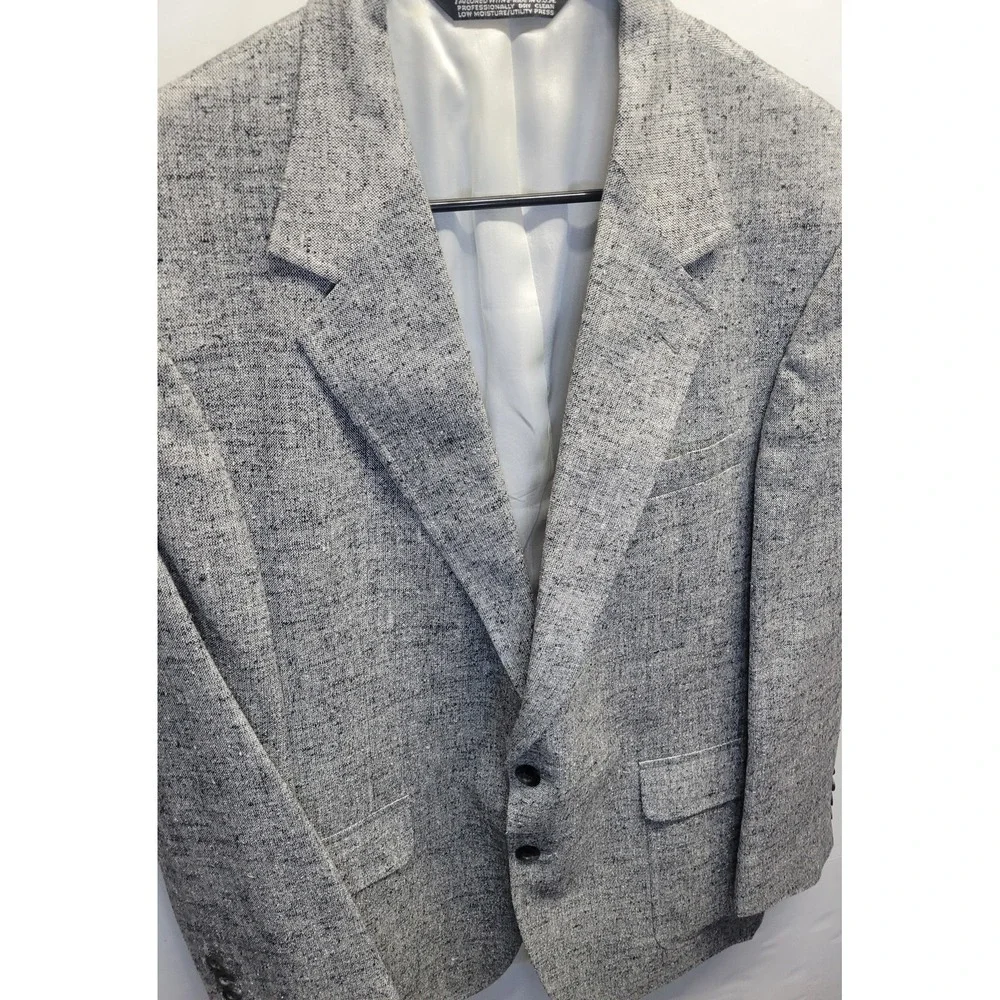 Vtg Christian Brothers Classic Tweed‎ 100% Silk Blazer Gray Sport Coat sz 44